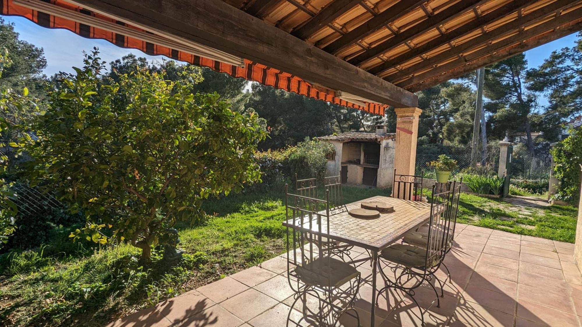 Maisonnette Kalis Calme Avec Climatisation Parking Jardin Cadre Campagne Plages A Pieds Bandol Exterior photo