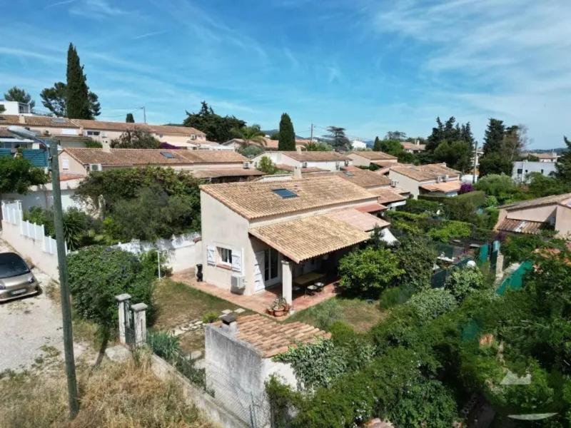 Maisonnette Kalis Calme Avec Climatisation Parking Jardin Cadre Campagne Plages A Pieds Bandol Exterior photo